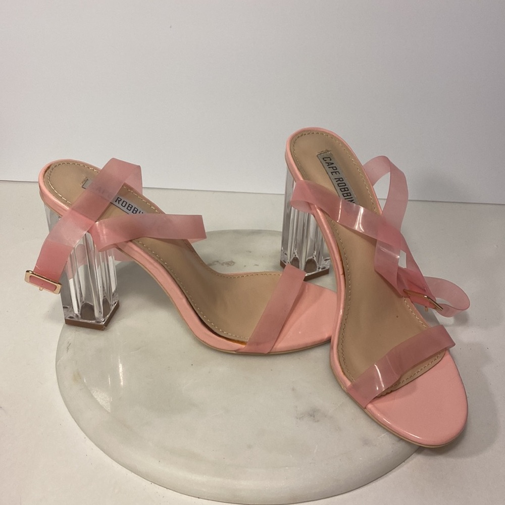 Pink Cape Robin “Maria” Clear Chunky Block High Heels Size7.5
